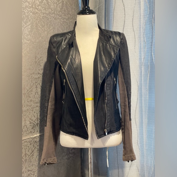 GRACIA Motto Jacket - Picture 1 of 10